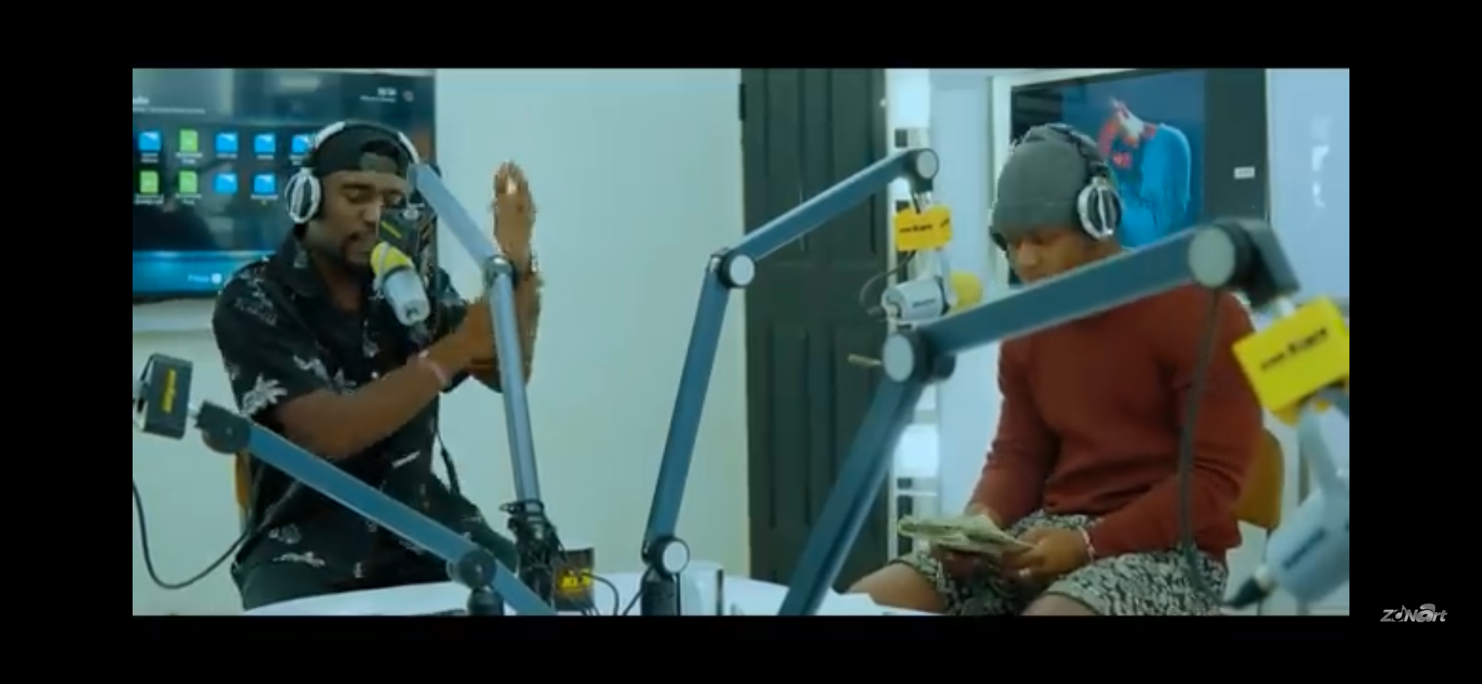 Freestyle Battle Jenny PARIA et BAZIR